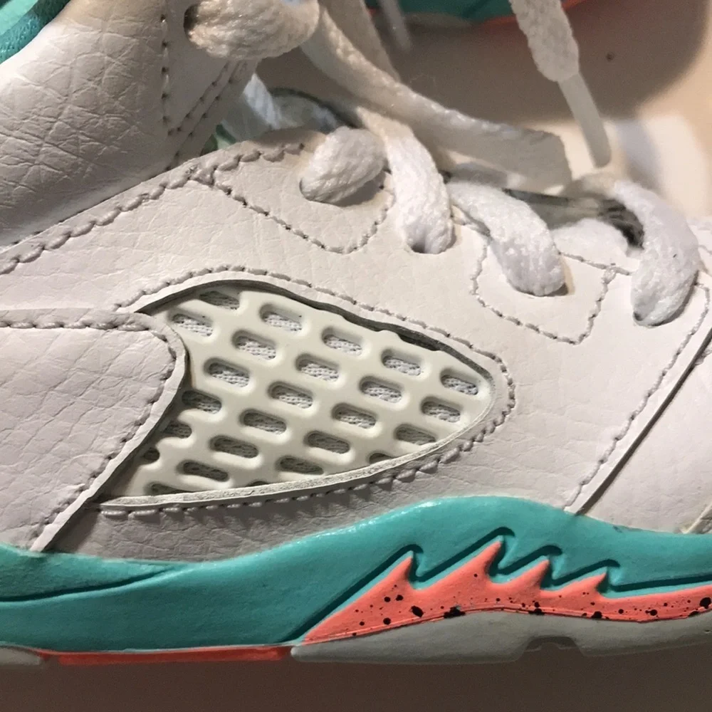 Girl’s Jordan V Retro Sneakers